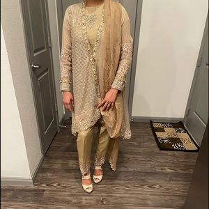 Salwaar kameez
